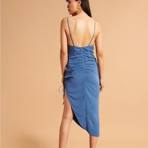 ♡NWT| XS♡| Abercrombie&Fitch♡| Asymmetrical Cinched Midi Dress ♡|